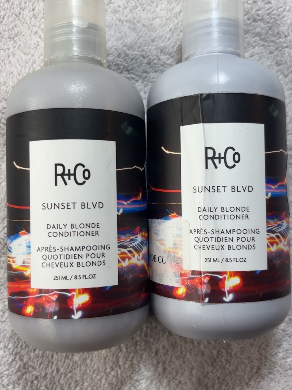 R+Co Sunset Blvd Conditioner — Black, White, Gray with Multicolor Accent